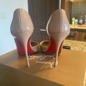 Christian Louboutin IREZA Pump